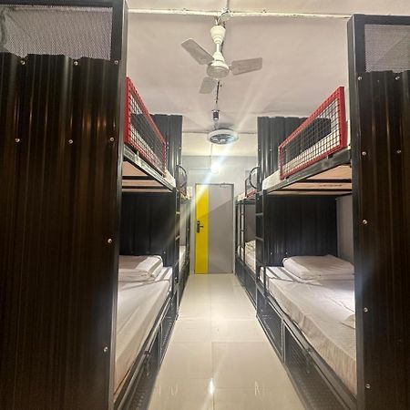 Travotale Hostel And Cowork Koregaonpark Pune Eksteriør bilde