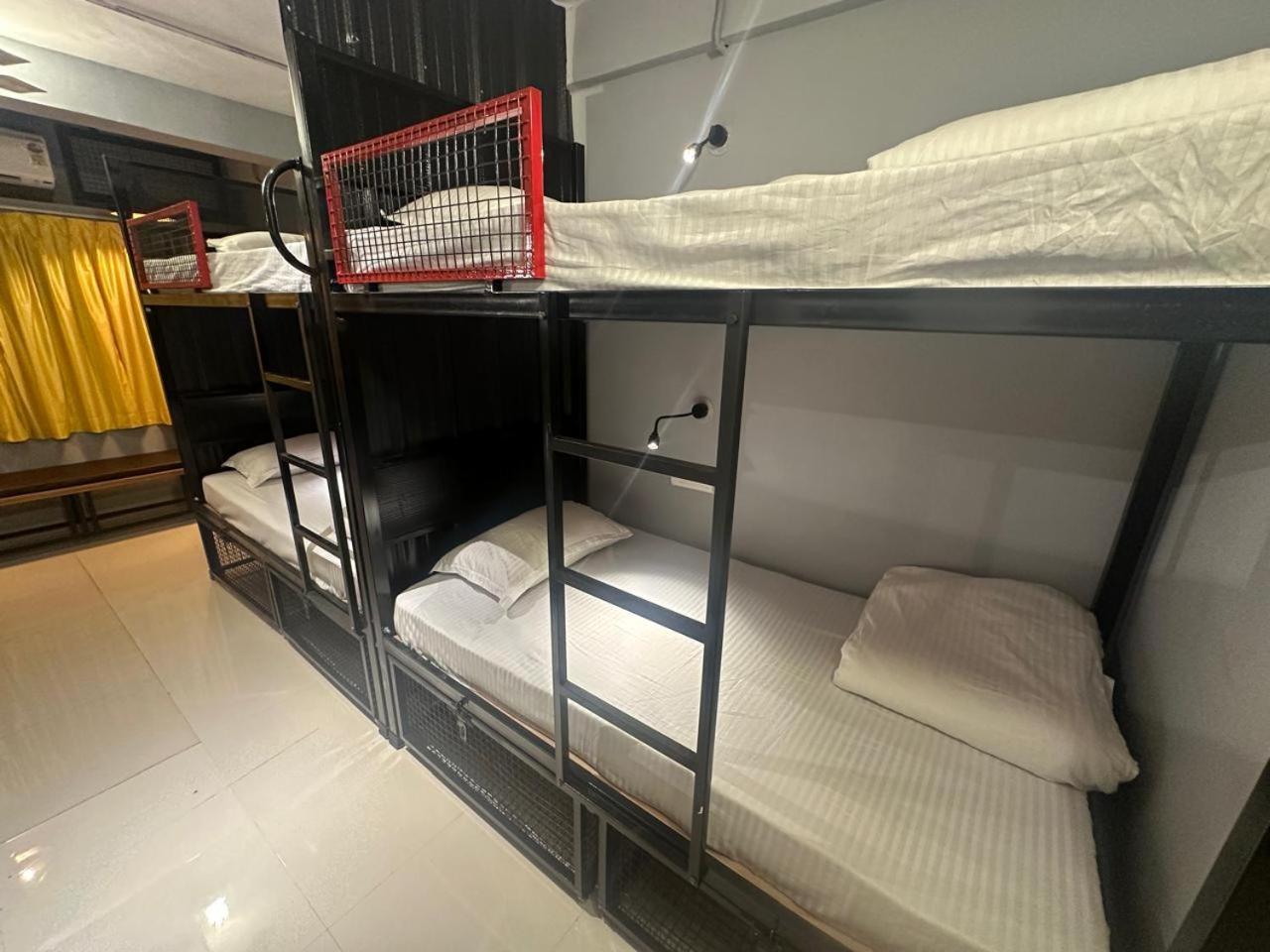 Travotale Hostel And Cowork Koregaonpark Pune Eksteriør bilde