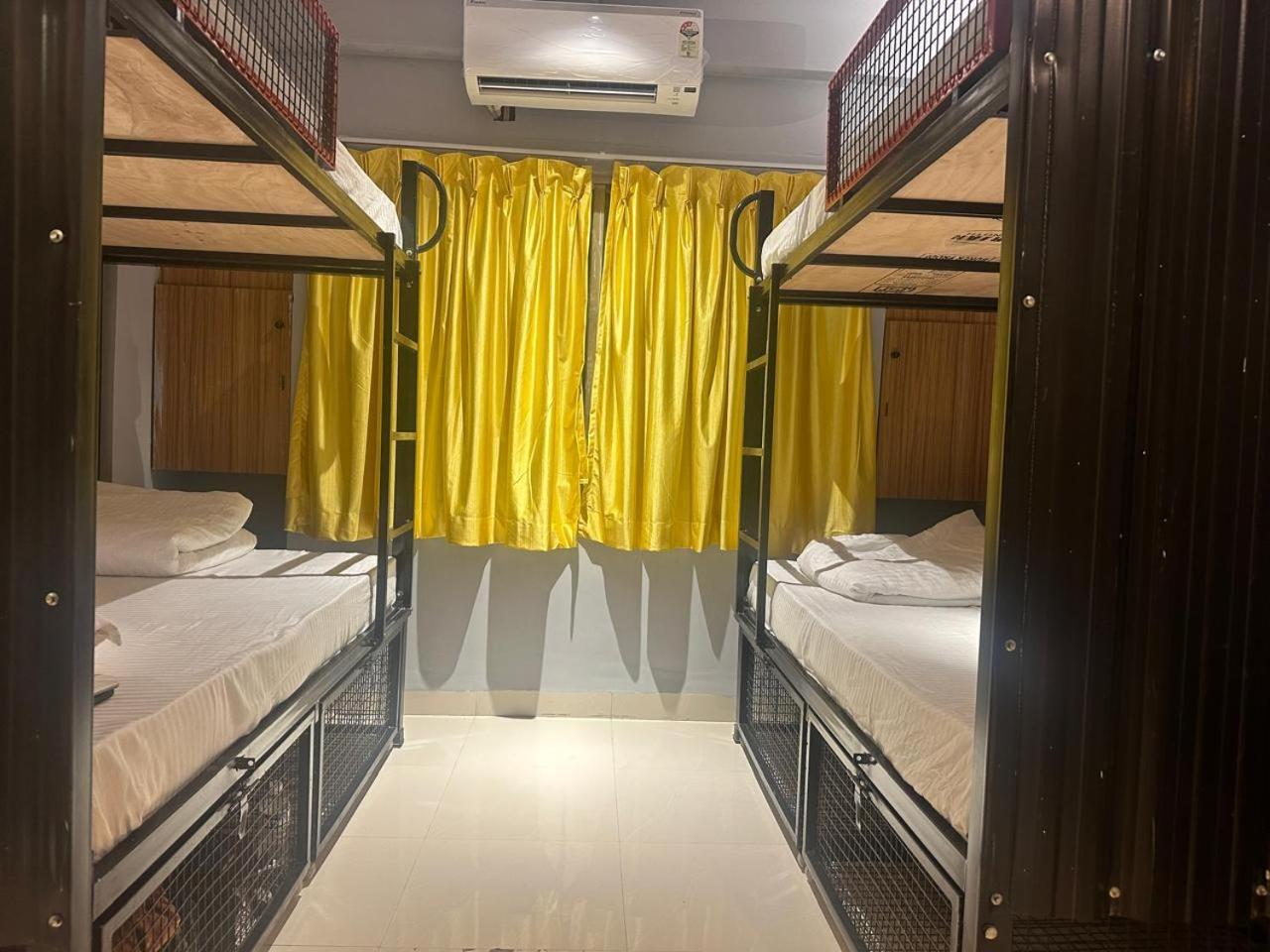 Travotale Hostel And Cowork Koregaonpark Pune Eksteriør bilde