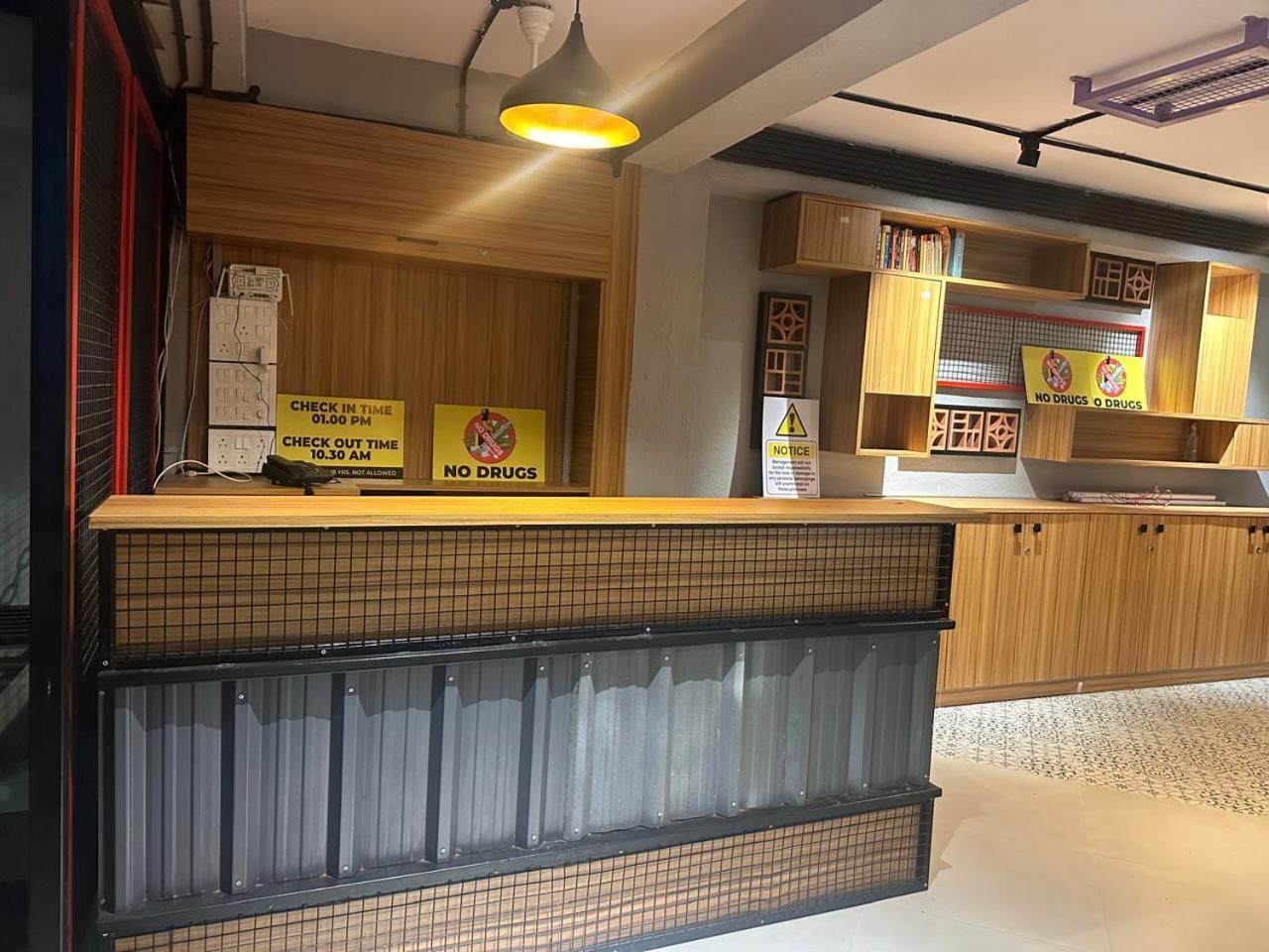 Travotale Hostel And Cowork Koregaonpark Pune Eksteriør bilde