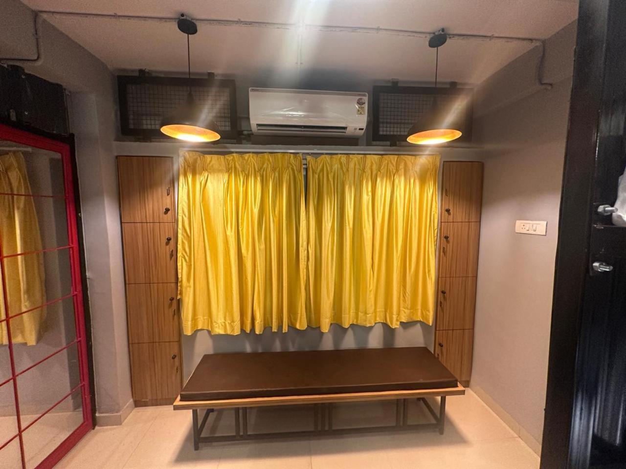 Travotale Hostel And Cowork Koregaonpark Pune Eksteriør bilde