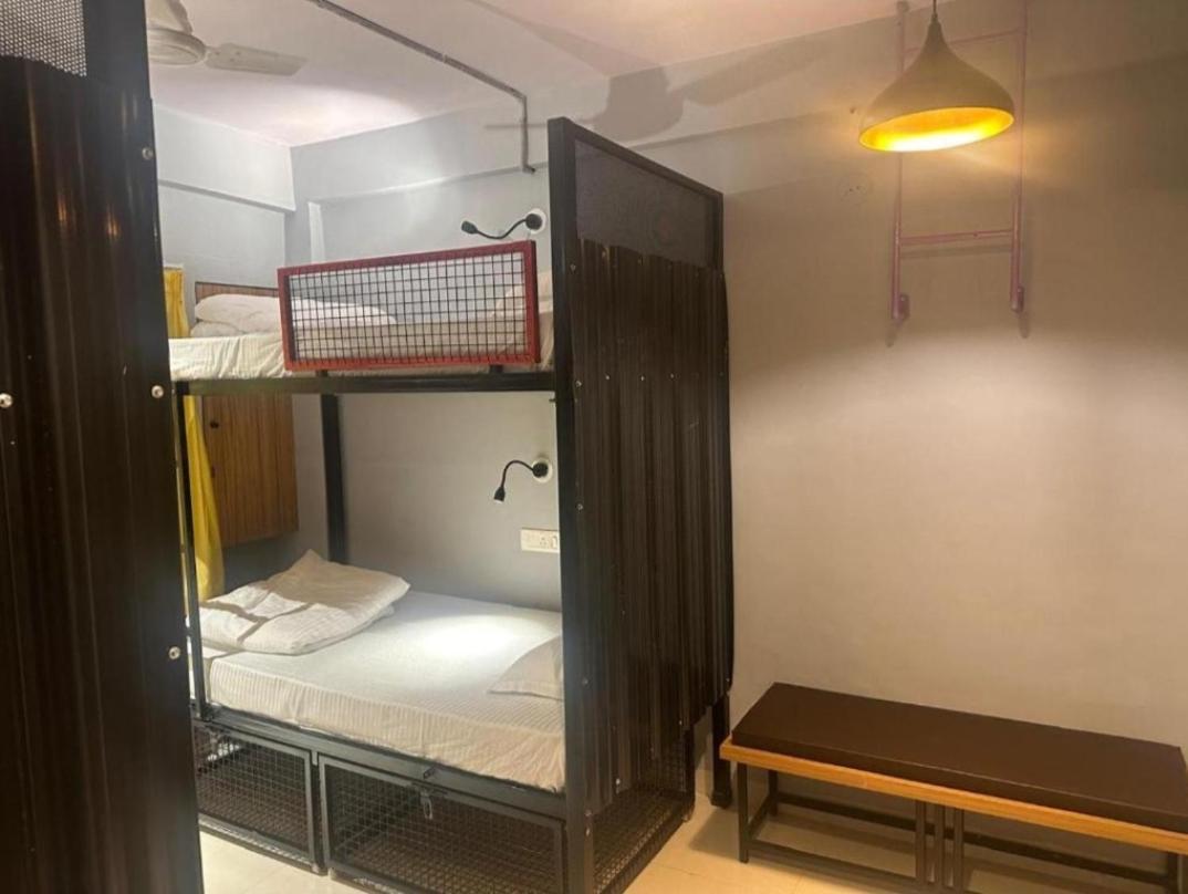 Travotale Hostel And Cowork Koregaonpark Pune Eksteriør bilde