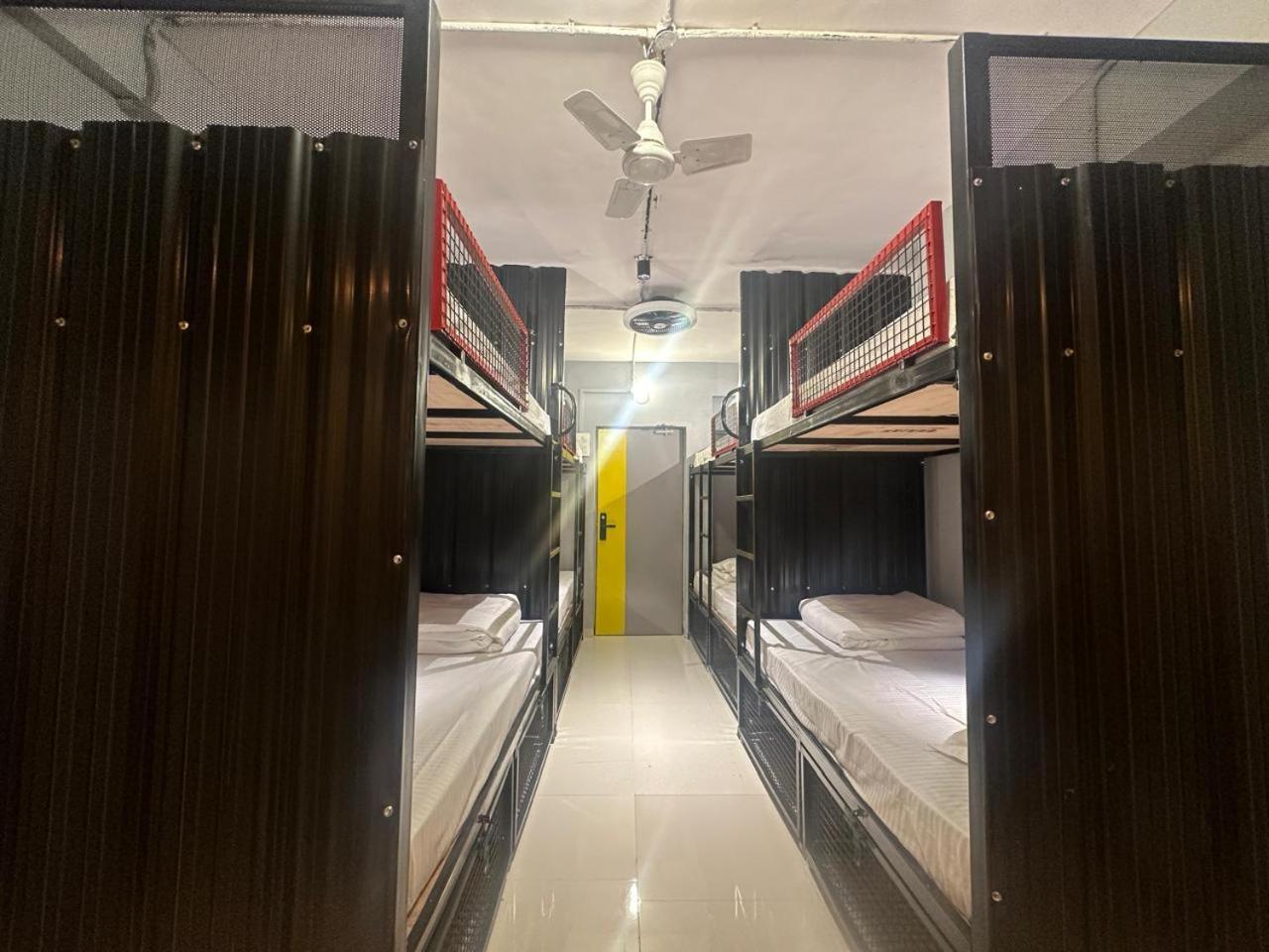 Travotale Hostel And Cowork Koregaonpark Pune Eksteriør bilde