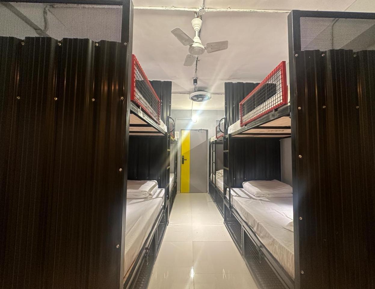 Travotale Hostel And Cowork Koregaonpark Pune Eksteriør bilde